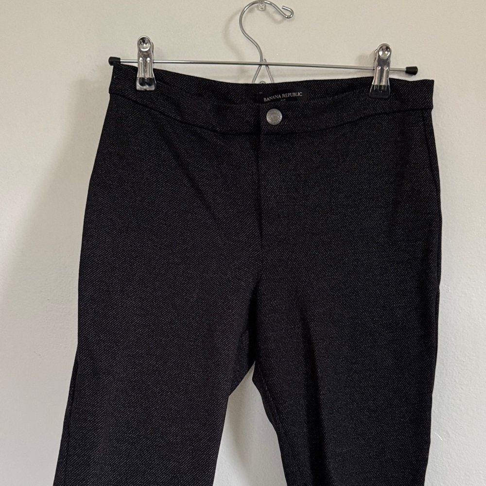 Banana Republic charcoal zipped legging, size 4